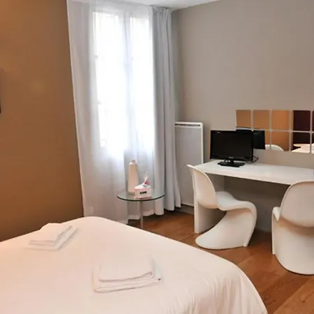 Hotel apartamentowy Temporesidence Cathedrale Bajonna