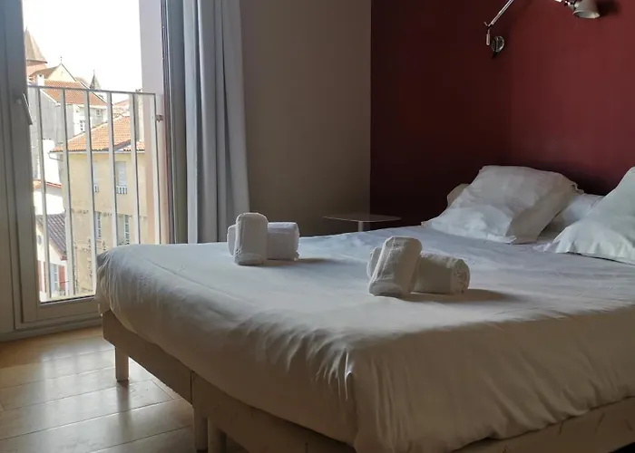 아파트호텔 Temporesidence Cathedrale 바욘